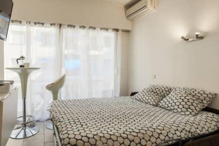 Studio Carre D'Or Situe A 50 M De La Plage Aparthotel Ница Екстериор снимка